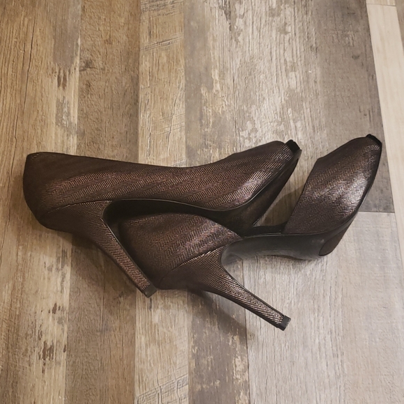 Jessica Simpson heels - Picture 8 of 9
